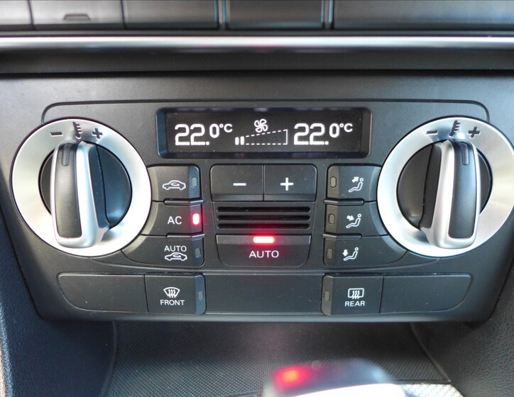 Audi Q3 25