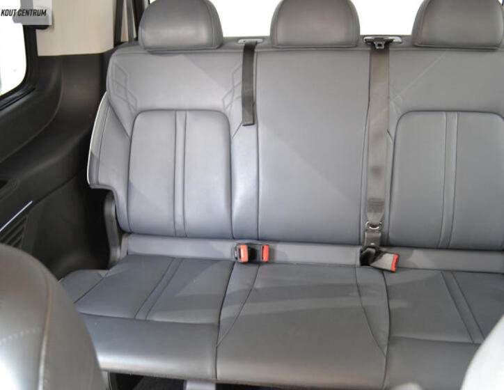 Hyundai Staria 22