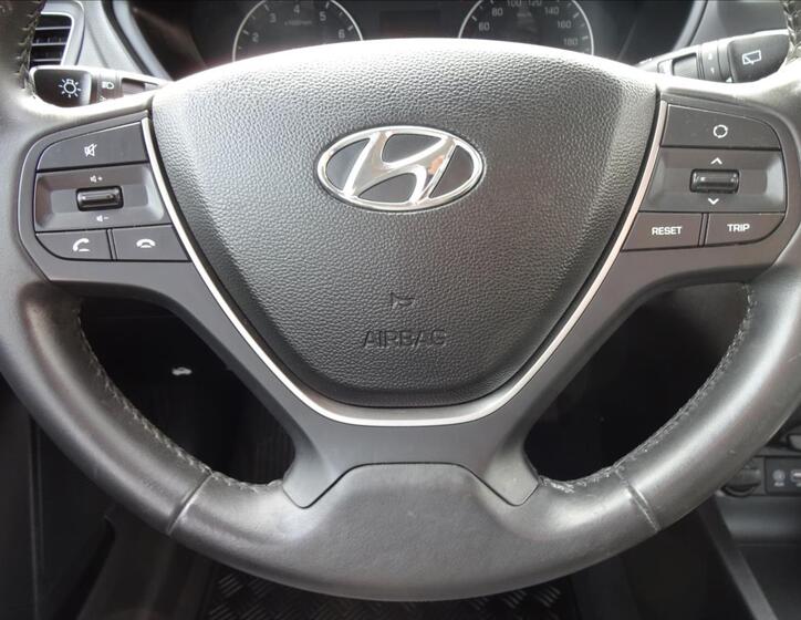 Hyundai i20 37