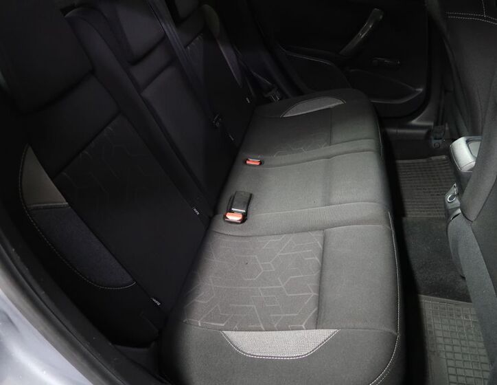 Peugeot 2008 12