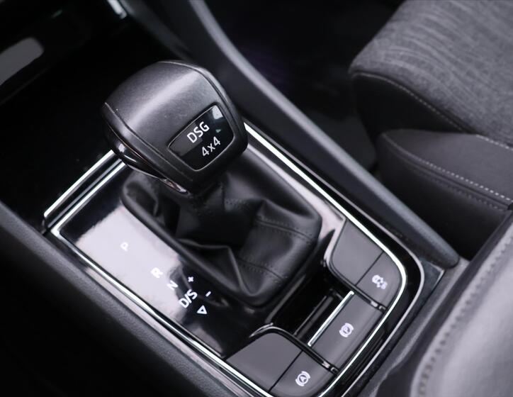 Škoda Karoq 24