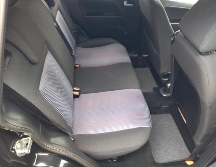Ford Fusion 13