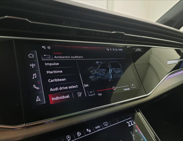 Audi Q7 38
