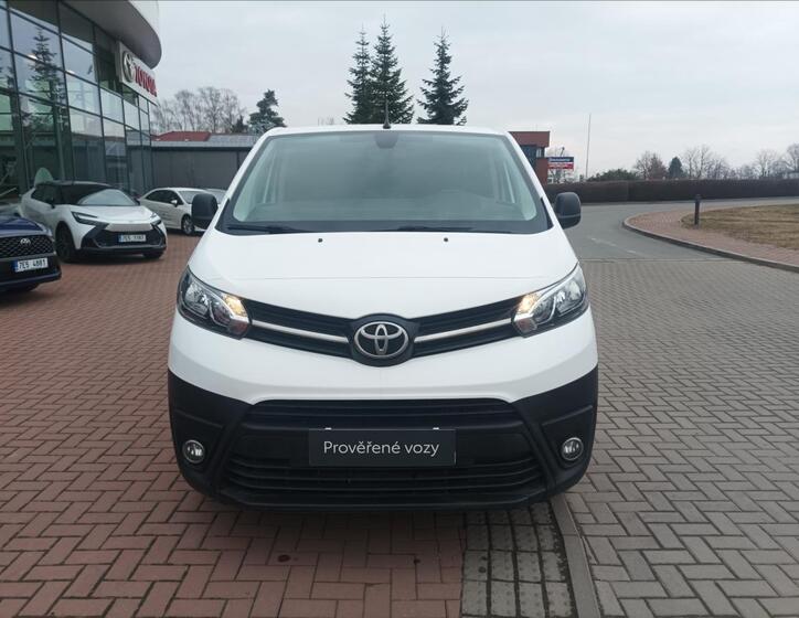 Toyota ProAce 6