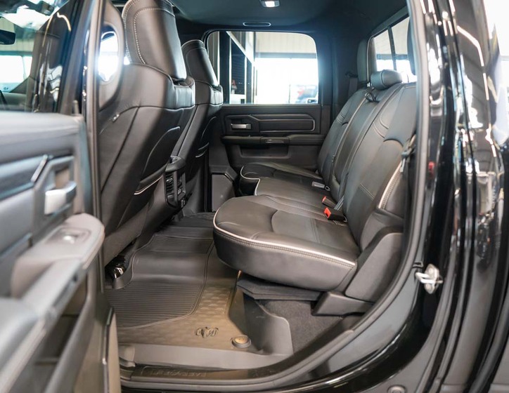 Dodge RAM 33