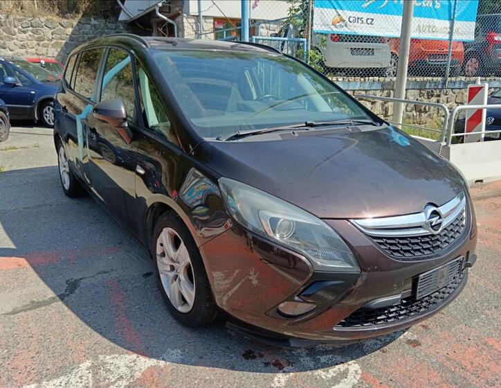 Opel Zafira 16