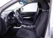 Nissan Navara 12