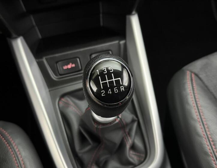 Suzuki Vitara 23