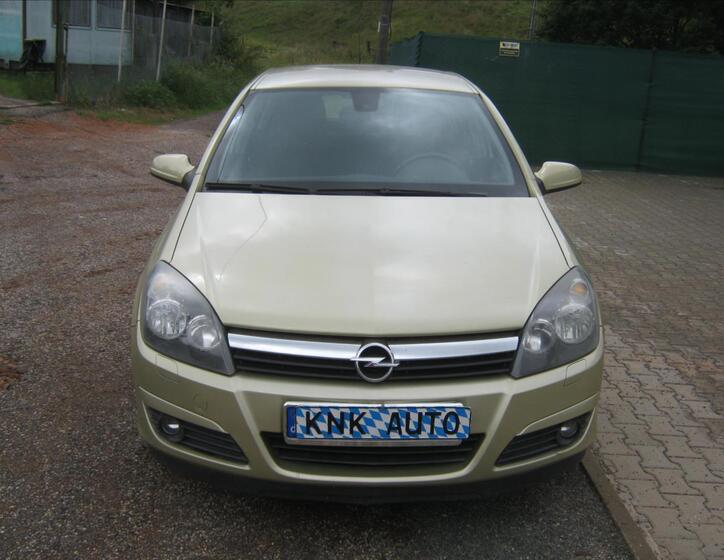 Opel Astra 1