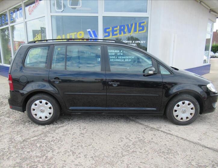 Volkswagen Touran 7