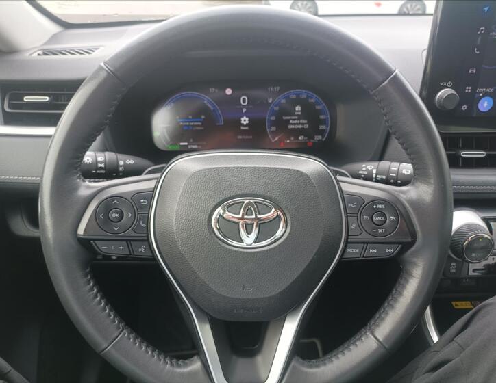 Toyota RAV4 13