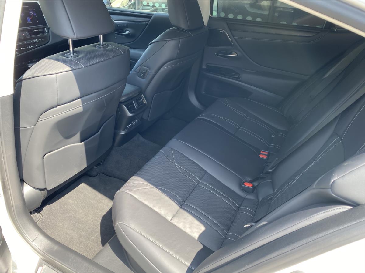 Lexus ES 300h