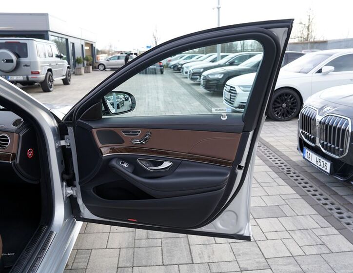 Mercedes-Benz Třídy S 18