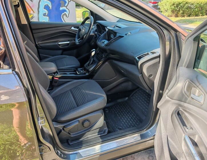 Ford Kuga 11