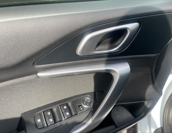 KIA Ceed 11