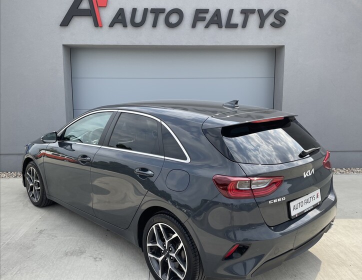 KIA Ceed 5