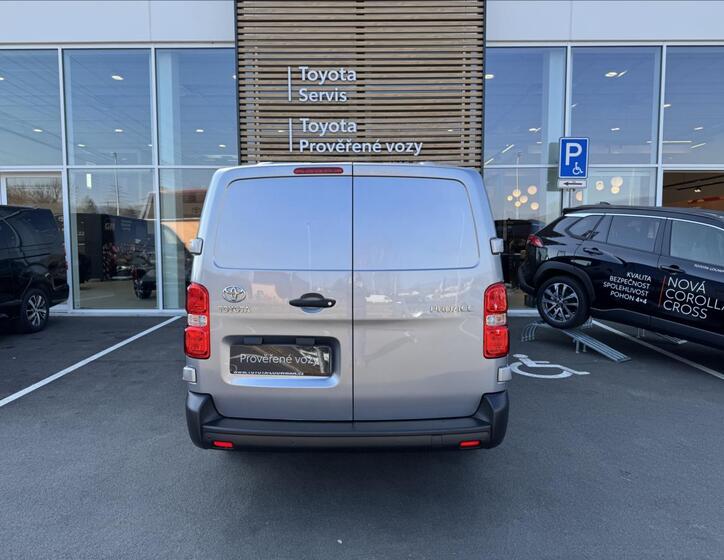 Toyota ProAce 12