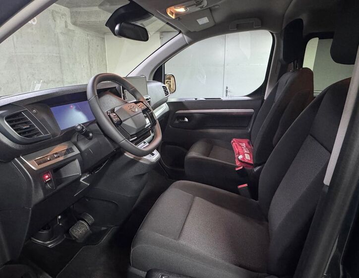 Toyota ProAce Verso 9