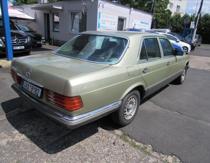 Mercedes-Benz 126 6