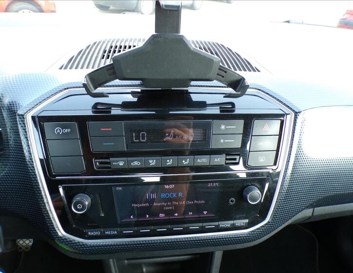 Volkswagen up! 8