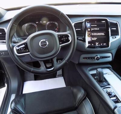 Volvo XC90 29