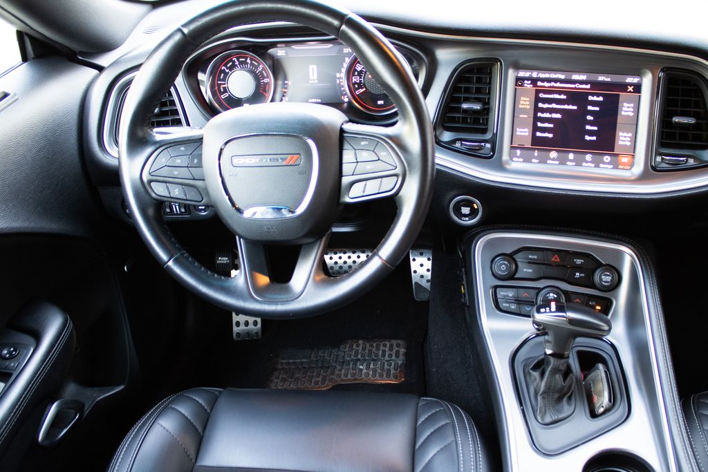 Dodge Challenger