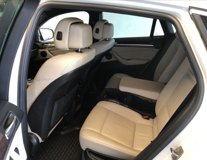 BMW X6 10