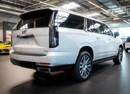 Cadillac Escalade 10