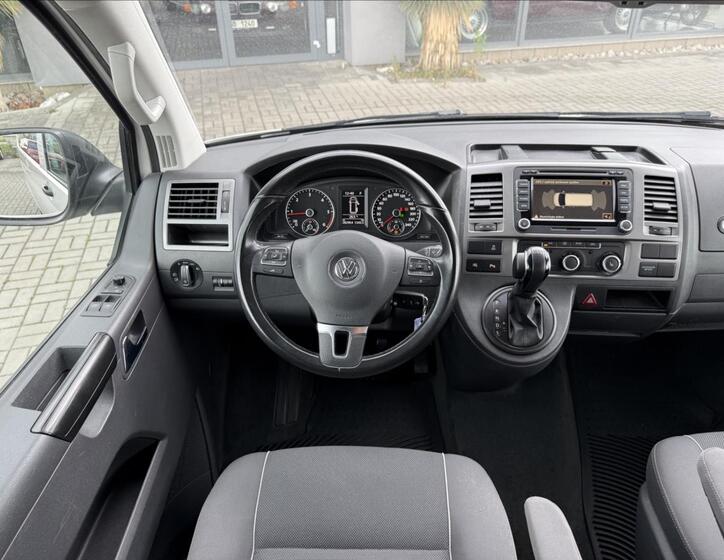 Volkswagen Multivan 18