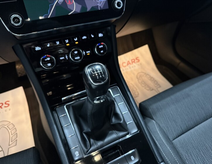 Škoda Superb 14