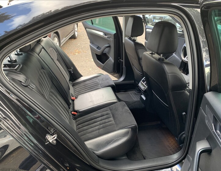 Škoda Superb 16