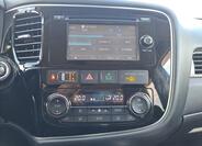 Mitsubishi Outlander 14