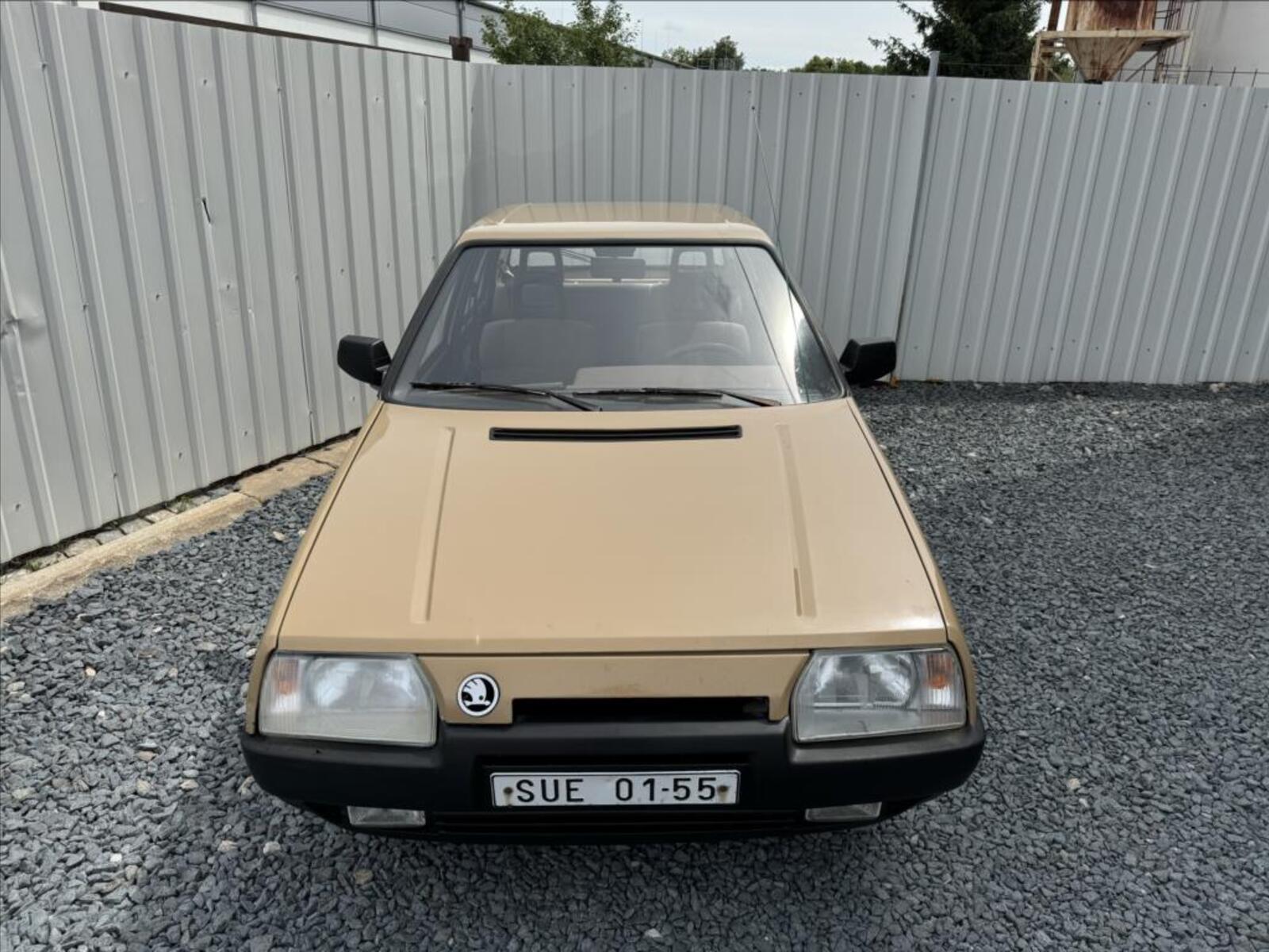 Škoda Favorit 6