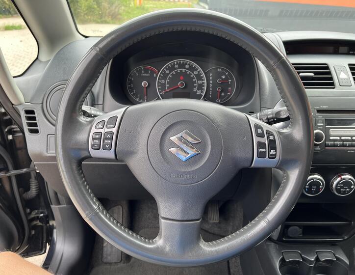 Suzuki SX4 21