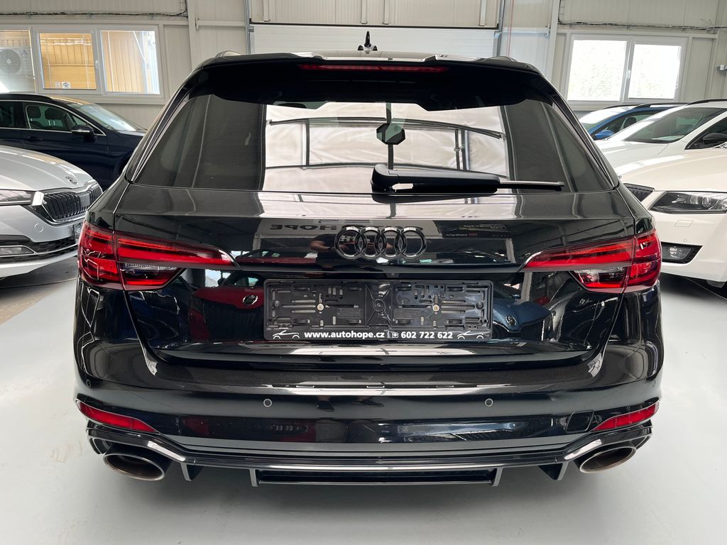 Audi RS4