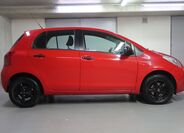 Toyota Yaris 4