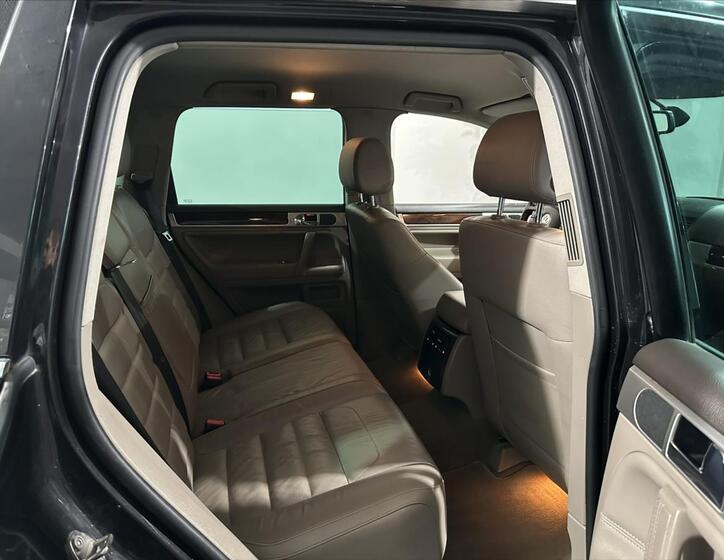 Volkswagen Touareg 18
