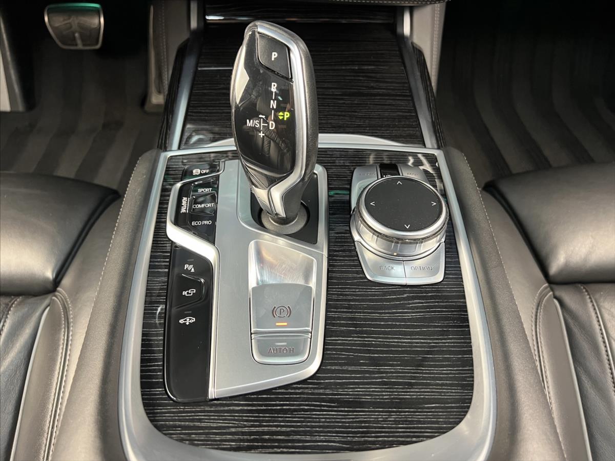 BMW Řada 7