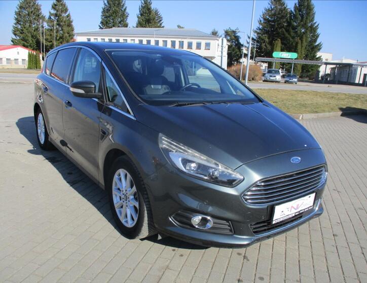 Ford S-MAX 6