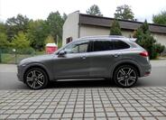 Porsche Cayenne 6