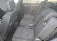 Volkswagen Touran 27