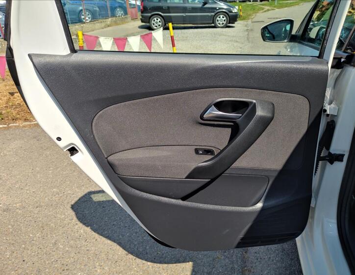 Volkswagen Polo 19