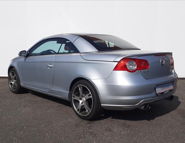 Volkswagen EOS 27