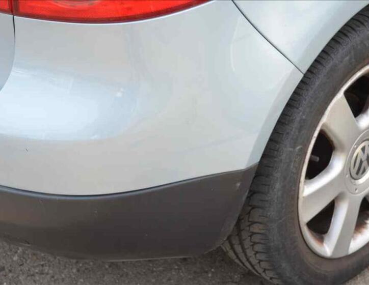Volkswagen Golf 16