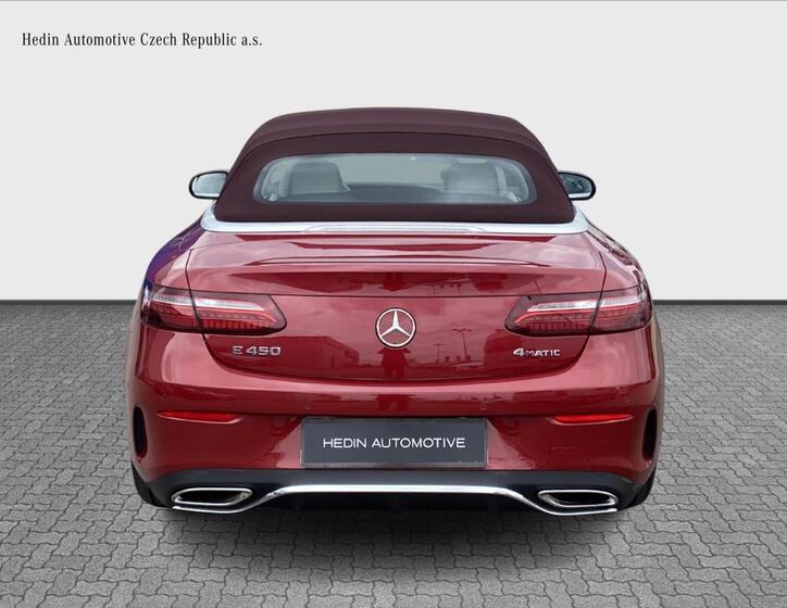 Mercedes-Benz Třídy E 4