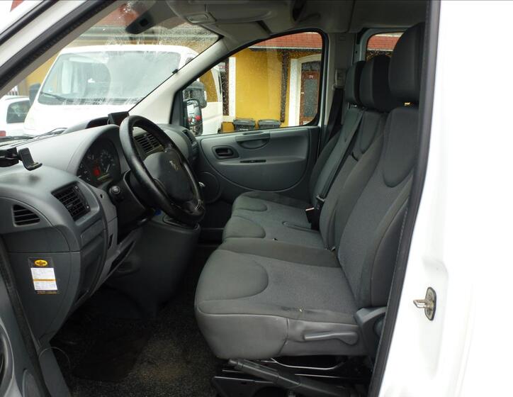 Peugeot Expert 16