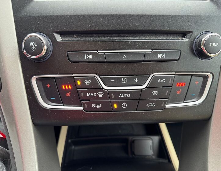 Ford Mondeo 14