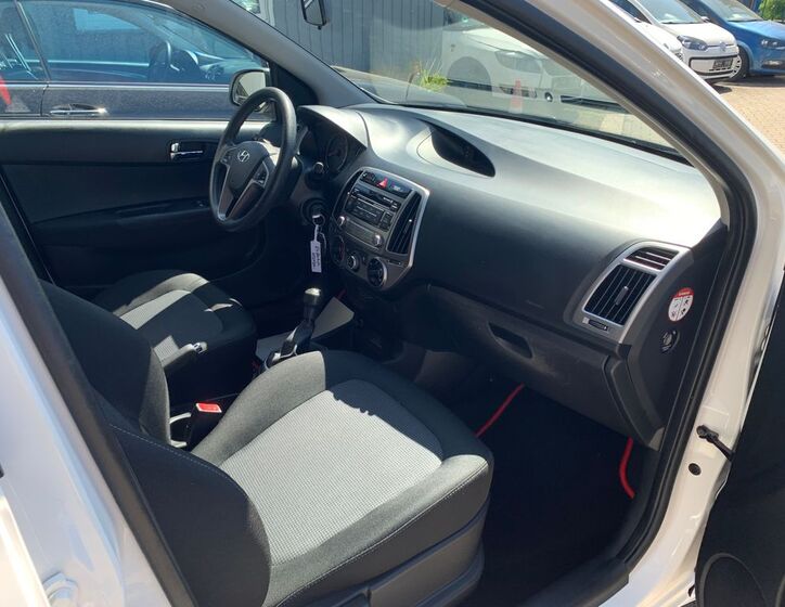 Hyundai i20 19