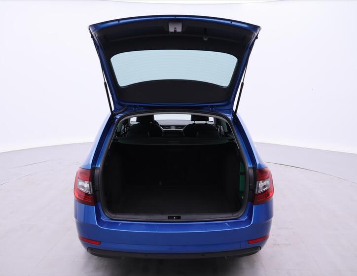 Škoda Octavia 9