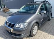 Volkswagen Touran 1
